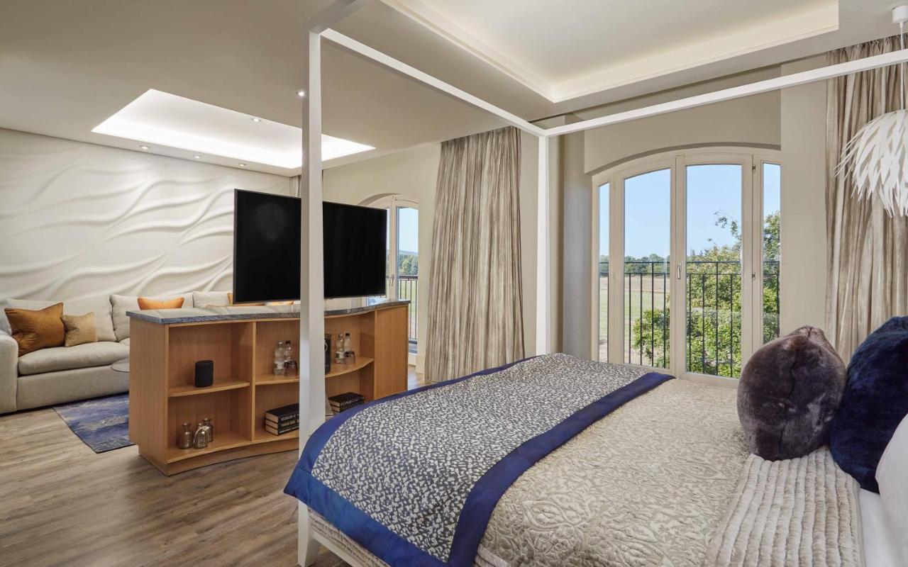 Lion Quays Resort Chirk Exterior foto