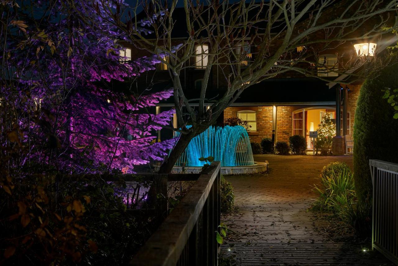 Lion Quays Resort Chirk Exterior foto