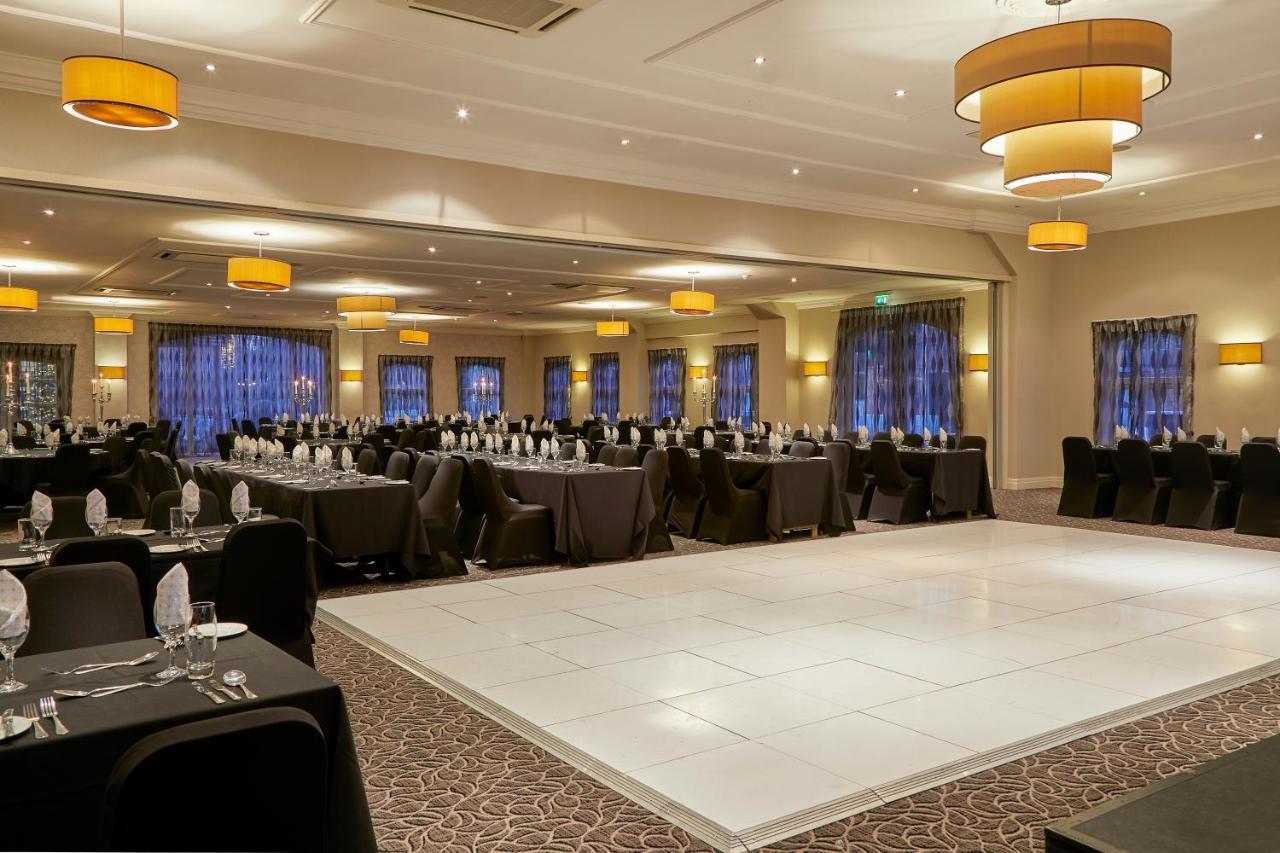 Lion Quays Resort Chirk Exterior foto